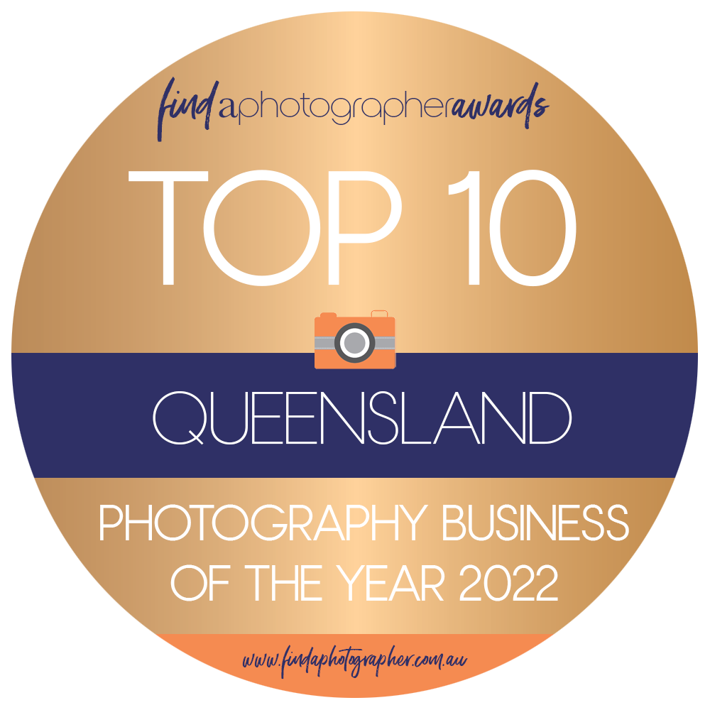 2022-Find-A-Photographer-Awards-Queensland-Top-10-Circle-transparent